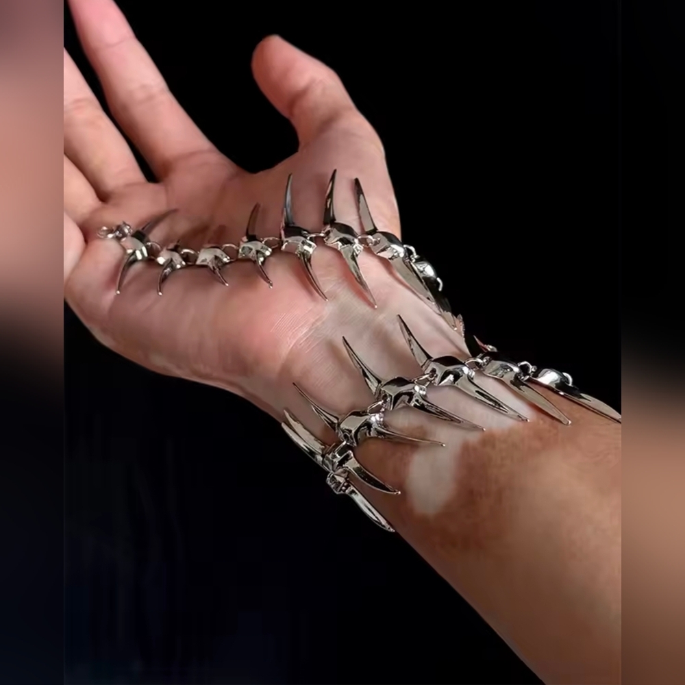 Silver Spine Necklace - Picture 9 of 9